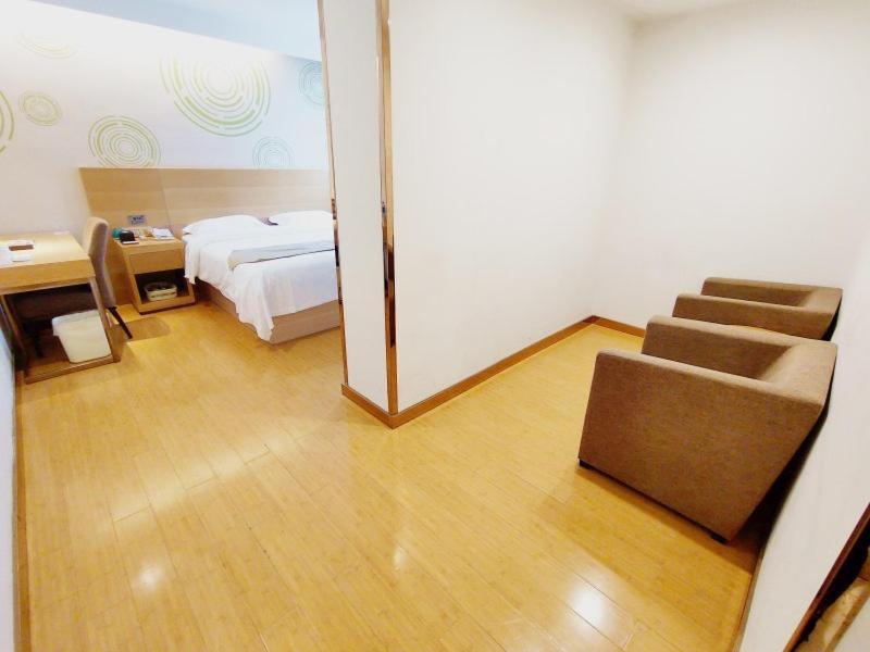 Greentree Inn Jiangxi Fuzhou Gandong Bridge Express Hotel Ngoại thất bức ảnh